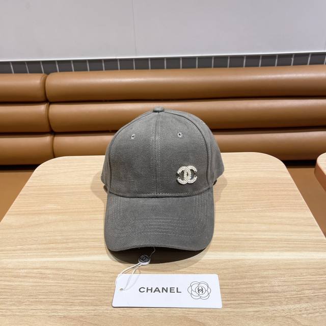 Chanel香奈儿 新款简约刺绣logo棒球帽 新款出货 大牌款超好搭配 赶紧入手